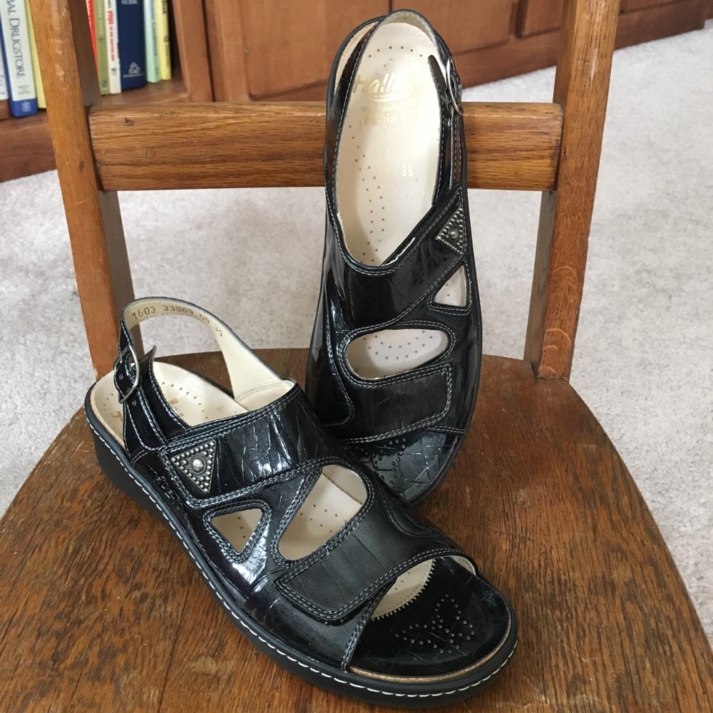 Fidelio Black Croc Sling-back Sandal Size 9